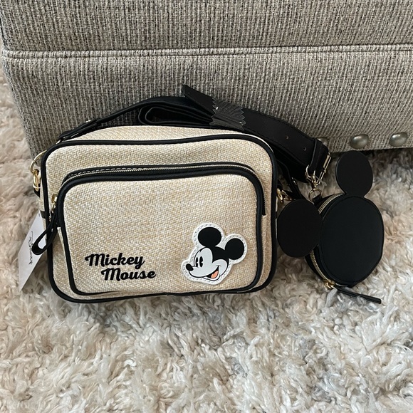 🎉HOST PICK🎉DISNEY MICKEY MOUSE new wicker cross body bag with coin pouch